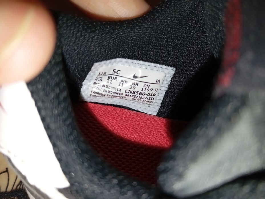 Кросівки NIKE оригінал