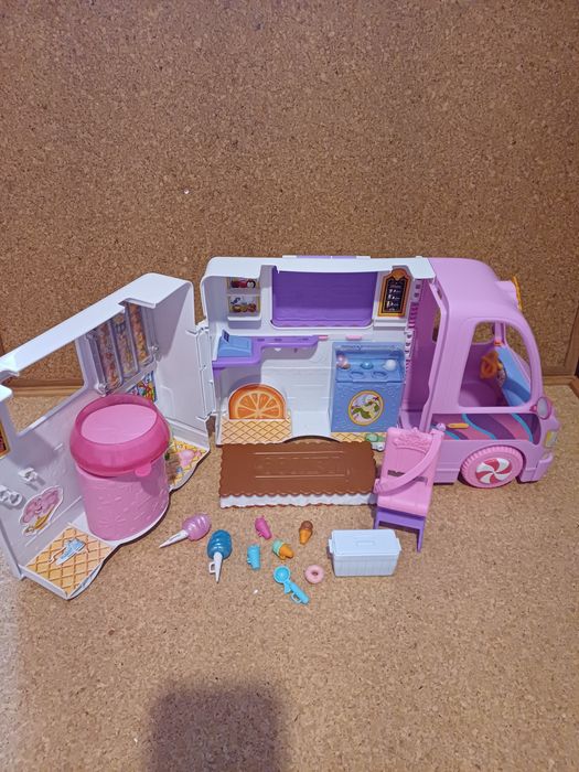 Carrinha de gelados hasbro.