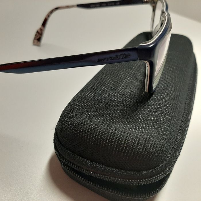 Armação Arnette 7051