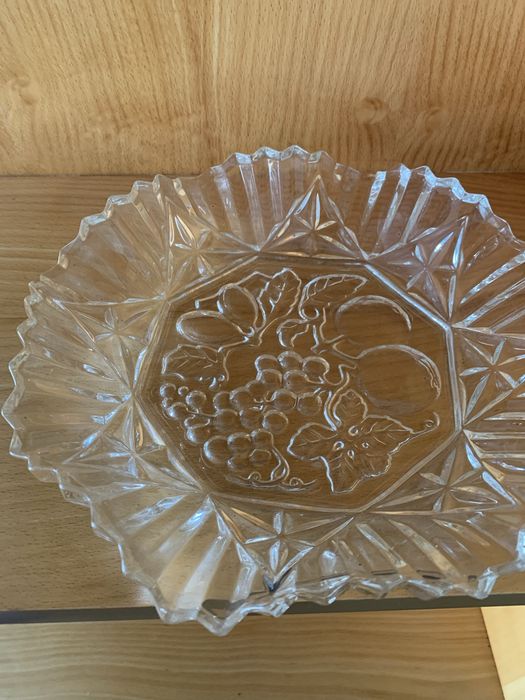 Prato de vidro para aperitivos