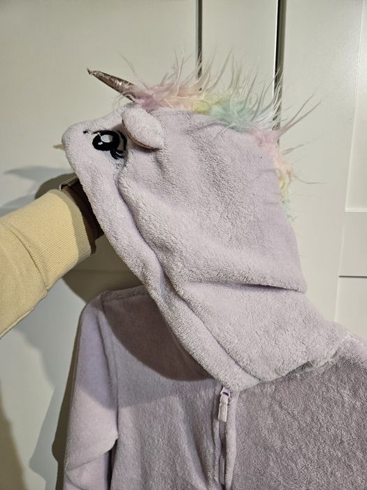 Kombinezon jednorozec r.134 przebranie piżama