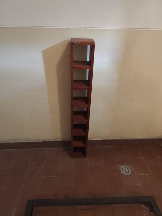 Estante Estreita para Discos