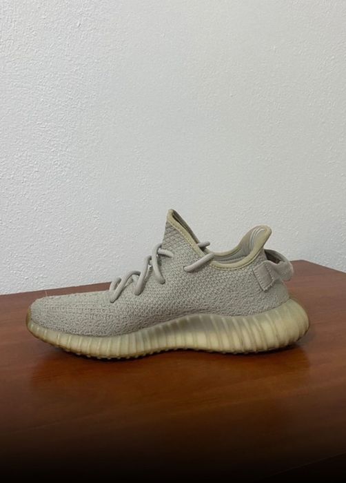 Yeezy Boost 350.