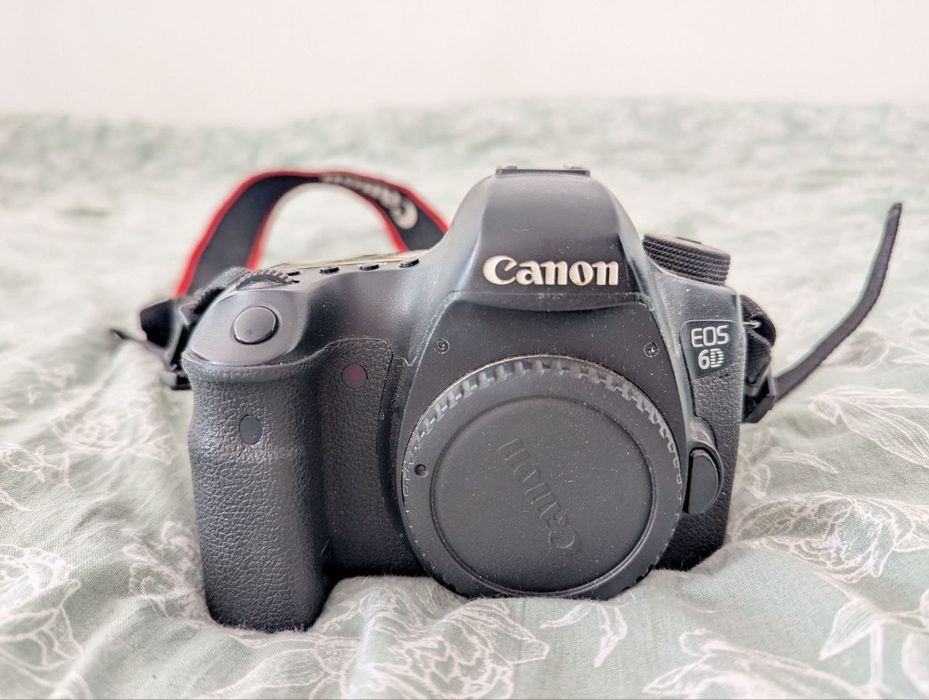 Фотоапарат Canon 6d з обєктивом 50mm 1.4