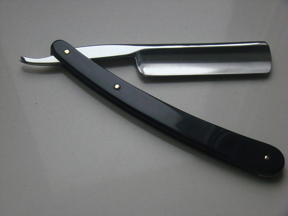 Бритва  небезпечна "TITAN"