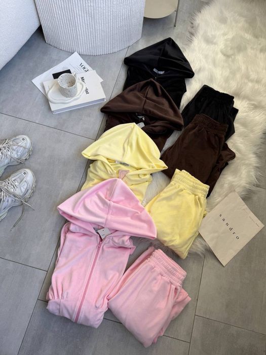 Жіночий костюм/ женский костюм