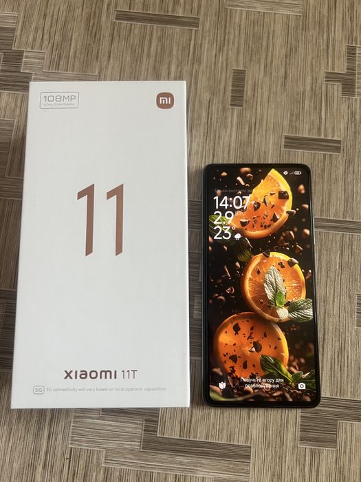 Телефон Xiomi 11t 8/128 gb