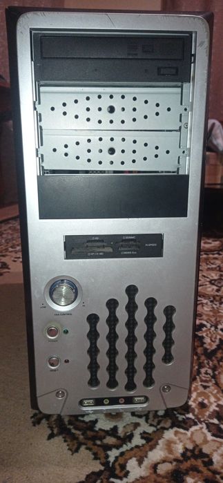 Ящик системного блоку