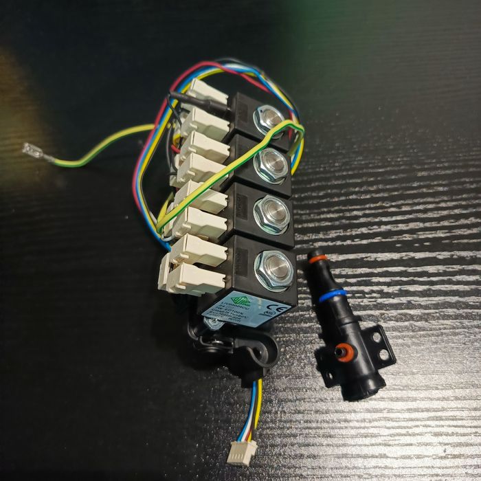 Zespół elektrozaworów do ekspresu Saeco GranAroma + Pinboiler