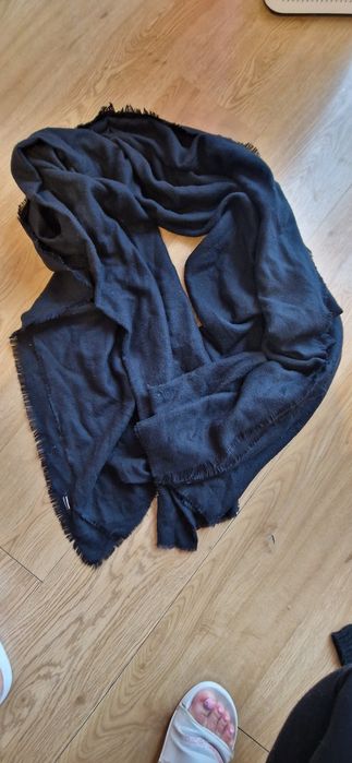 Szalik damski reserved