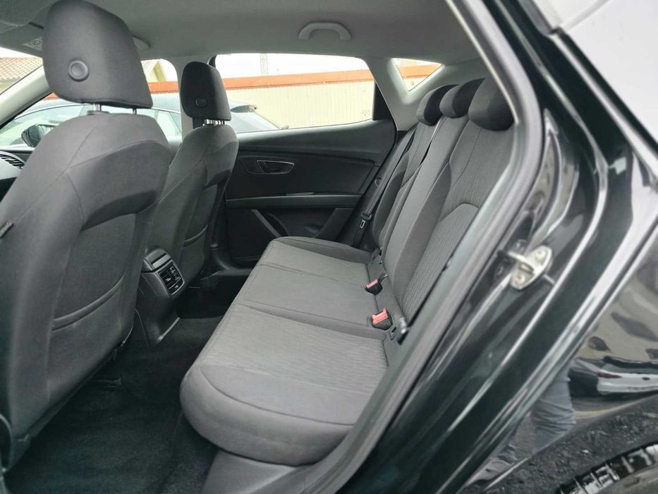 SEAT LEON FR 5F 1.6TDI 110CV "LOOK CUPRA" "NACIONAL"