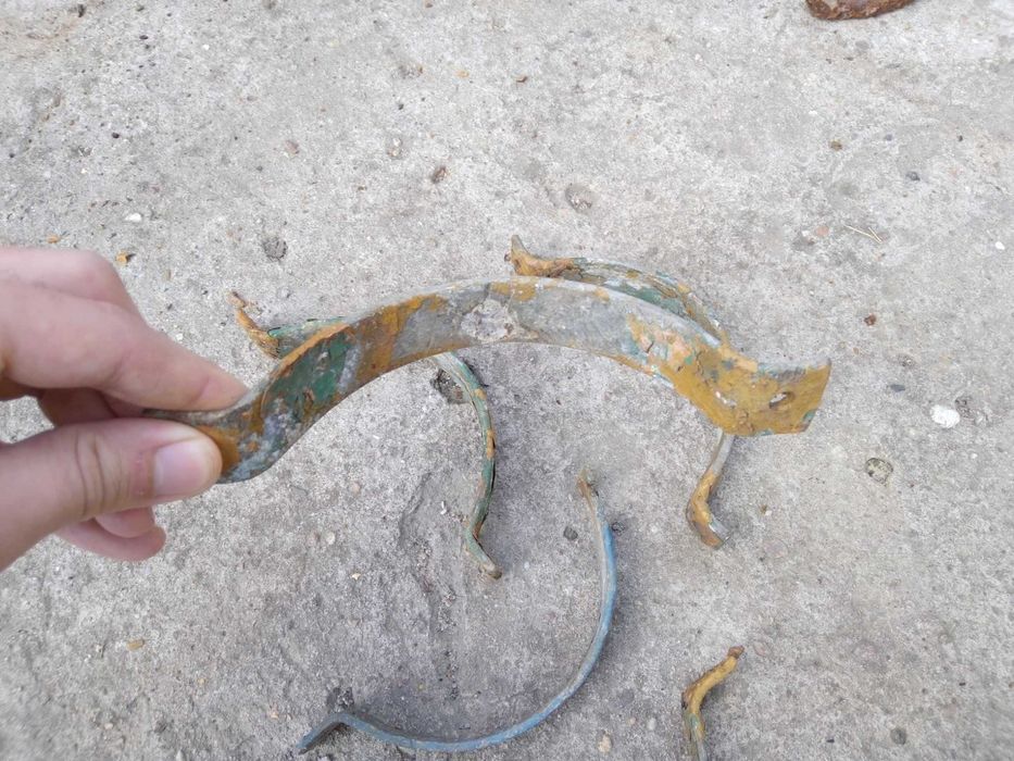 Uchwyt rynnowy haki rynnowe metalowe uchwyty grubość 0,5cm - 2 sztuk