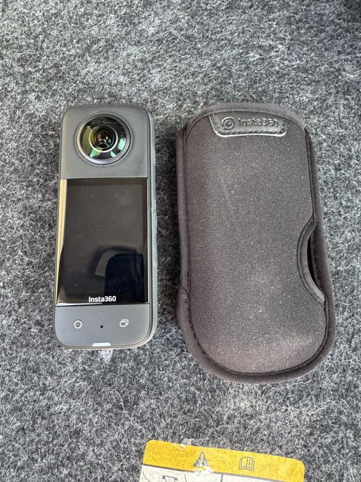Камера Insta360 X3
