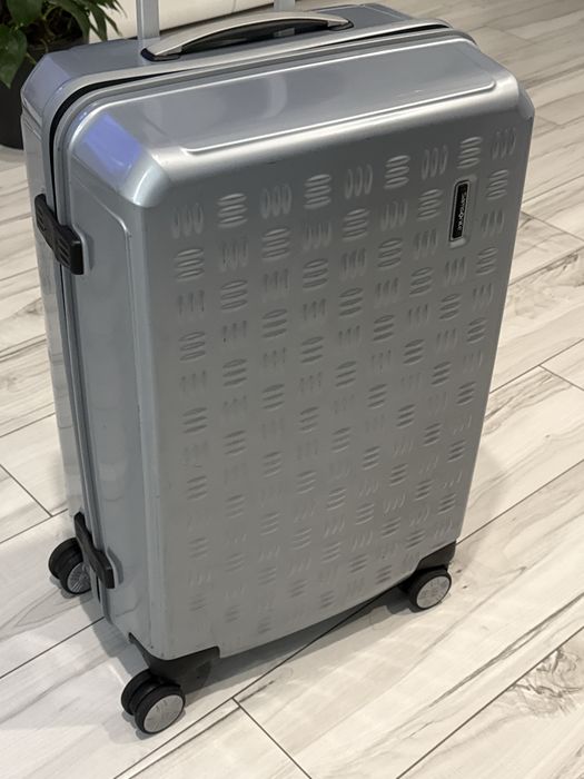Walizka srednia samsonite