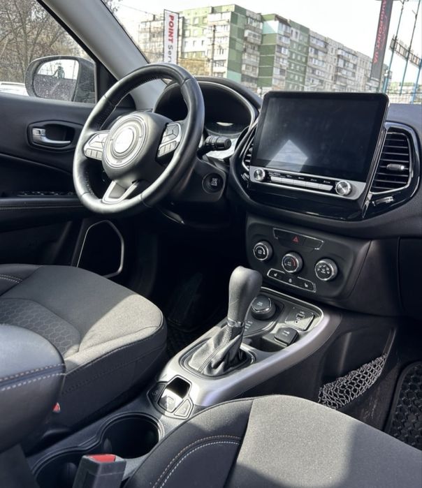 Продам Jeep Compass