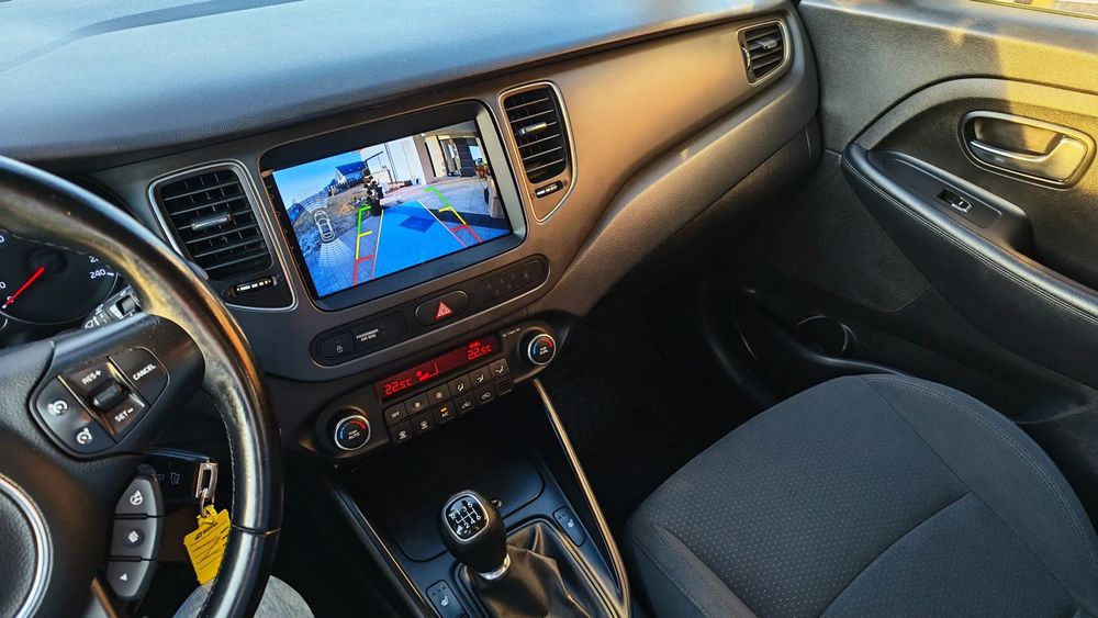 Kia Carens 1.6 135KM 2014r 7osobowy LED Nawigacja Kamera Grzane Fotele i Kanapy