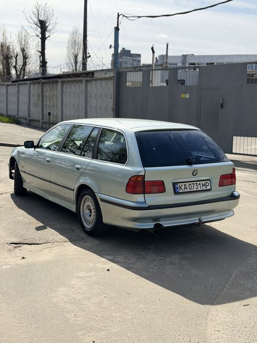 BMW e39 автомат 2.8