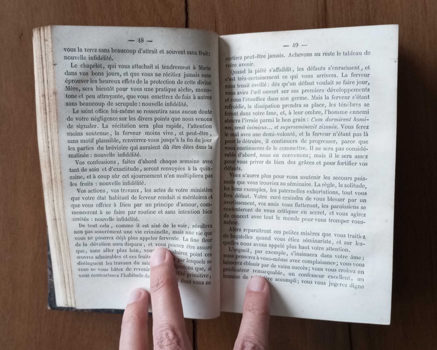 Antigo livro Le Guide des Séminaristes par l'abbé H. Dubois 1871