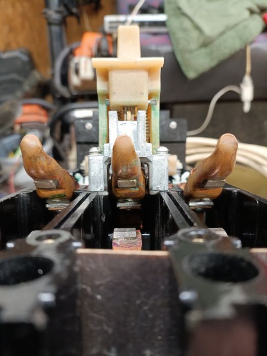 Автомат Автоматичний вимикач А3716 100А