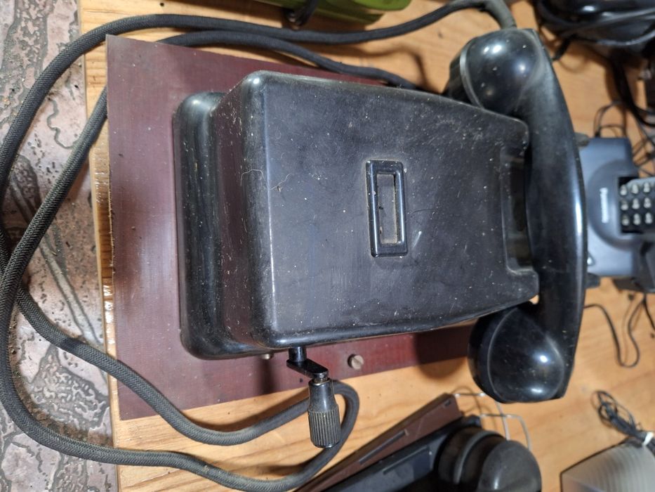 Telefony stacjonarne z czasów PRL