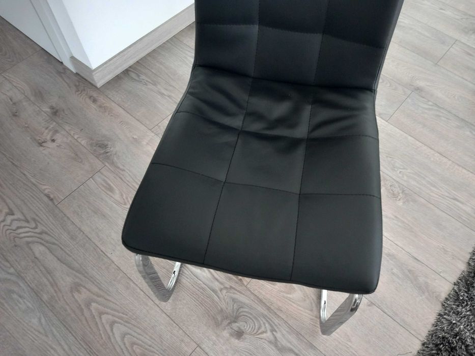 4 cadeiras sala jantar com pés inox 148€