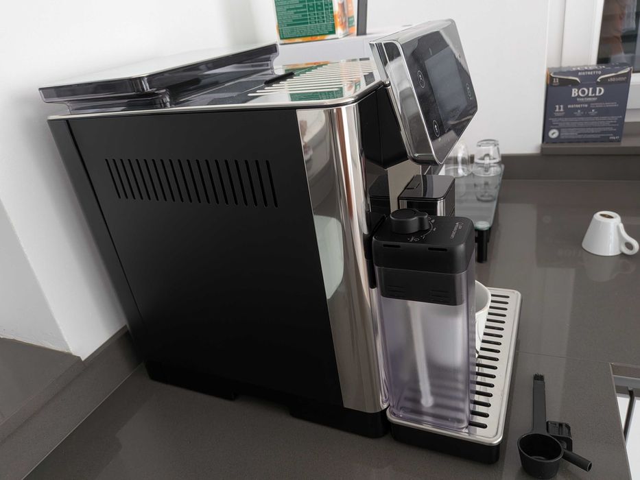 Vendo máquina de café delonghi