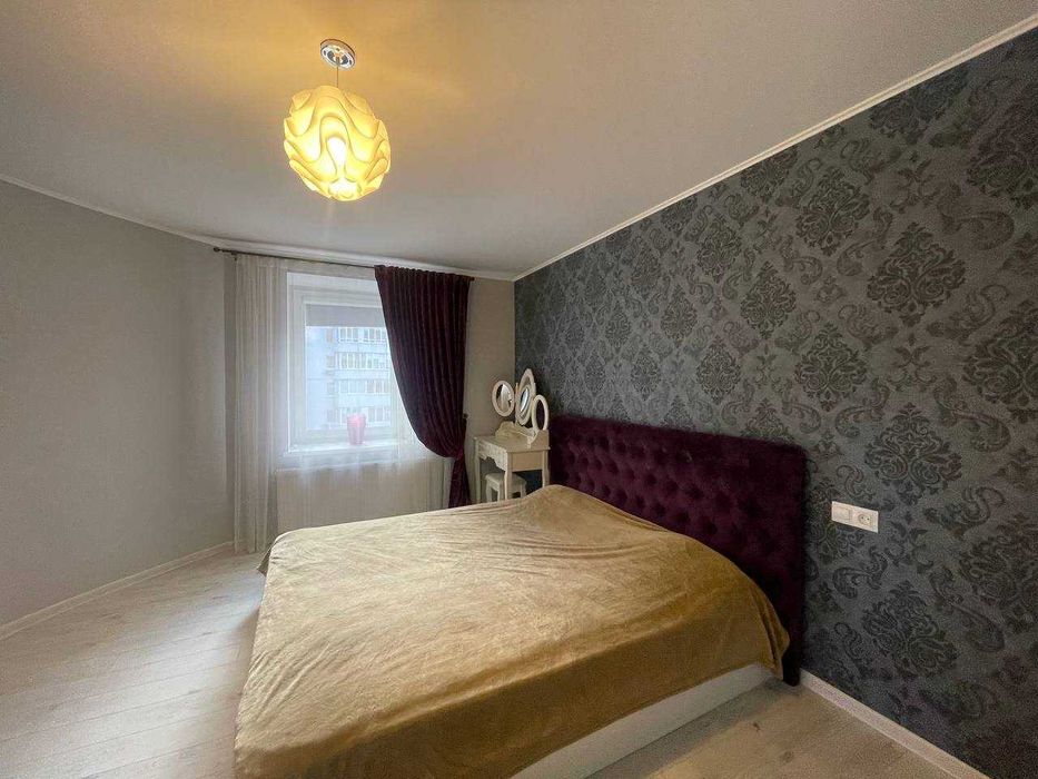 Продаж трикімнатної квартири 113 000$  поруч з парком