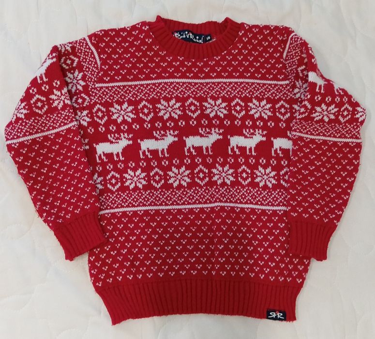 Светр новорічний