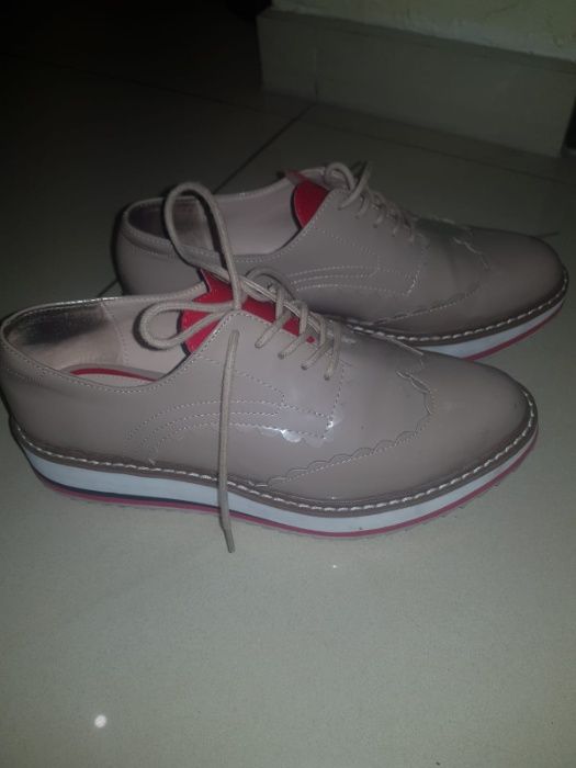 damskie skóra ZARA OXFORD Hearts platforma lakierki.Rozmiar 37.jak NOW