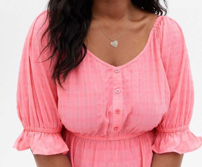 Sukienka midi XL -  XXL  Rozowa Curves  Bufiaste rękawy