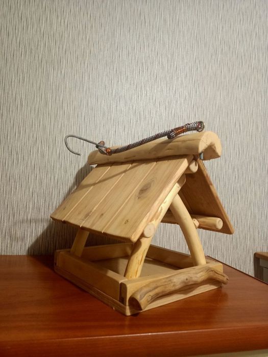 Годівничка для пташок
