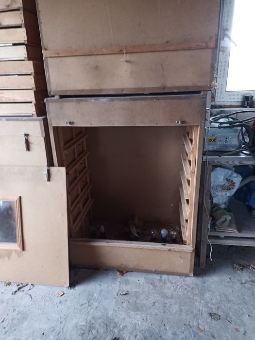 Продам инкубатор