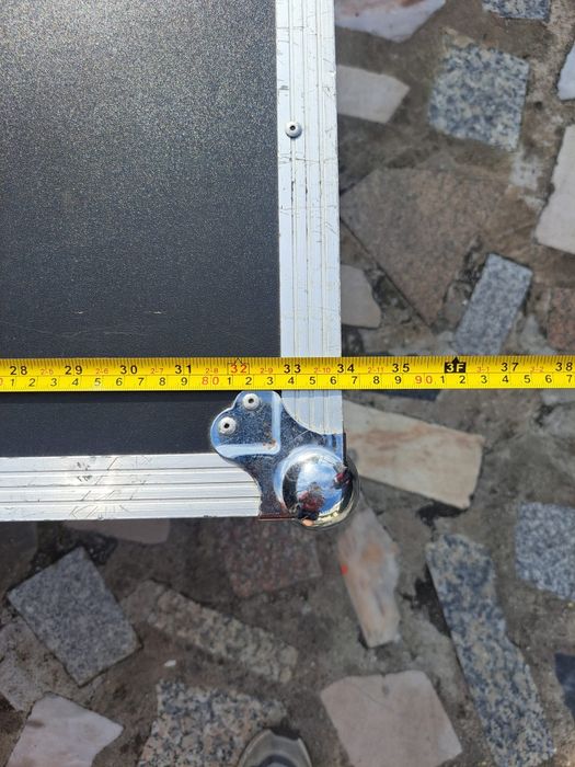 Caixa Técnica Madeira e Aluminio