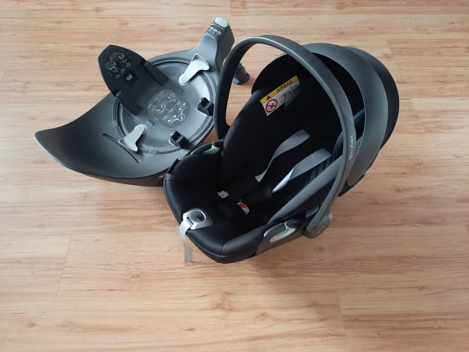 Fotelik samochodowy  Cybex cloud T i-Size + baza obrotowa Isofix