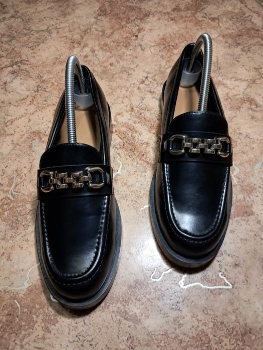 Лоферы туфли сандали HM