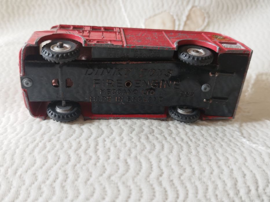 Camião de bombeiros "Fire Engine" da Dinky Toys, ref. 259.
