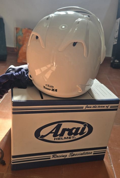 Capacete Arai Tour - X4