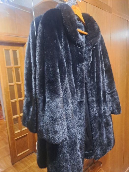 Шуба бу продам! Отличное состояние!