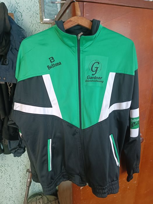 Спортивный кофты и куртка 700 гр шт.