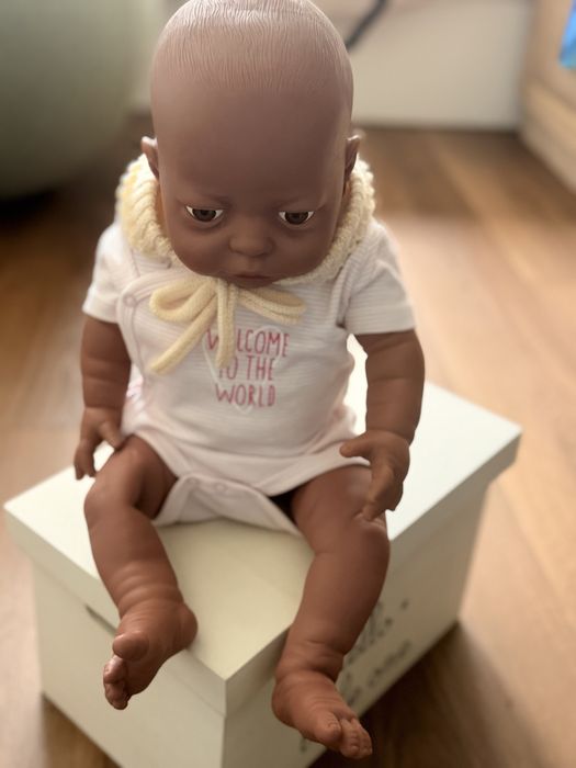 Boneco como novo.
