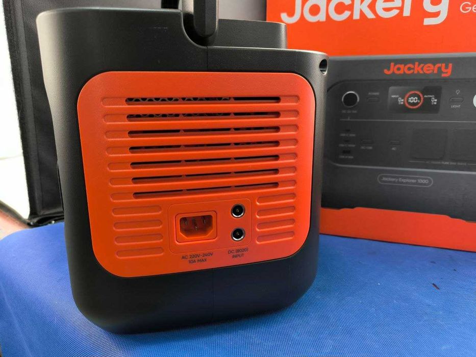 Зарядна станція Jackery Explorer 1000 V2 (1070 Вт*г) LiFePO4 станція