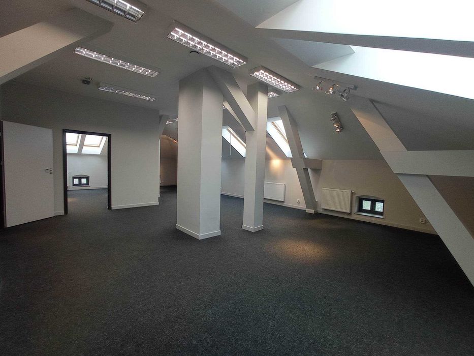 Lokal biurowy 82 m2  ŁASZTOWNIA - bez pośredników PARKING GRATIS