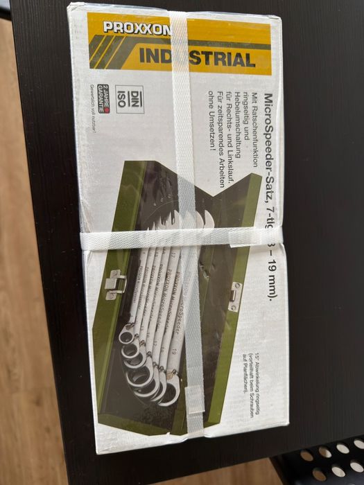 Klucze z  treszczotką nasadki PROXXSON  NOWE