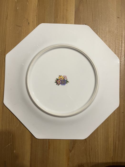 Prato japonês de porcelana