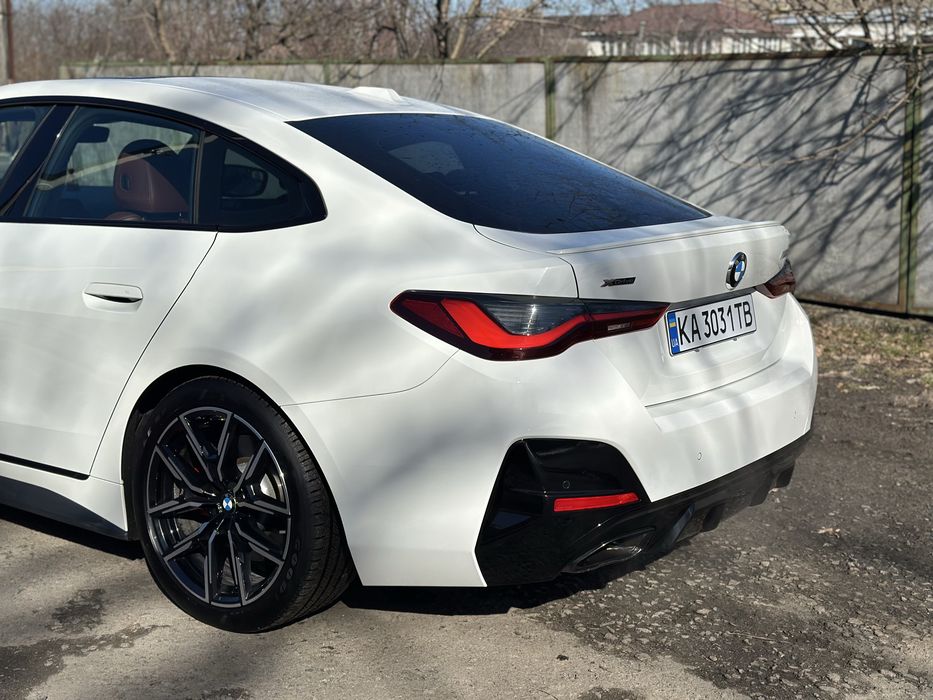 BMW M440I 2021року