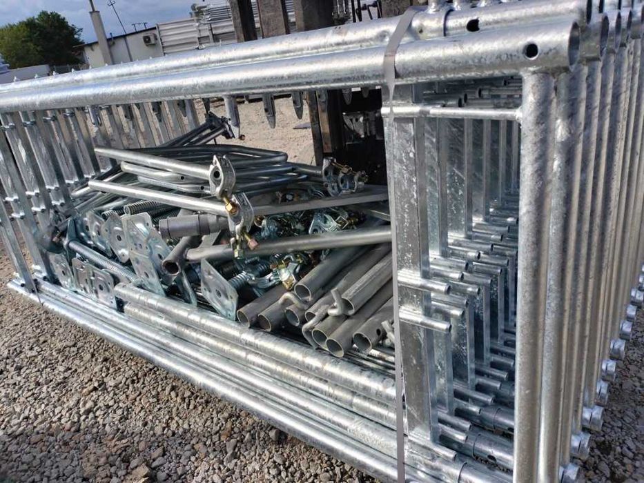 Rusztowanie fasadowe pletak 9x6,5 m   58,5m2