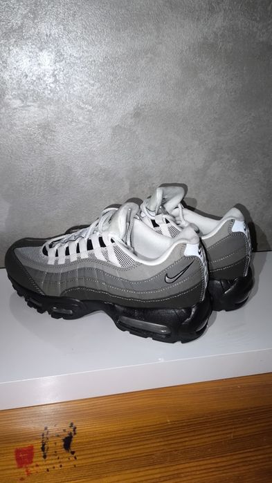 Air max 95 completamente novo