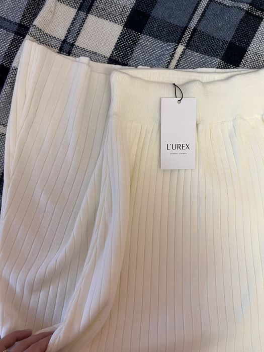 Юбка міді біла молочна