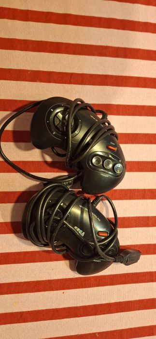 Conjunto consolas e comandos