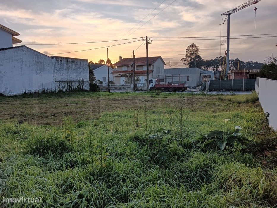 Terreno para venda Quintãs